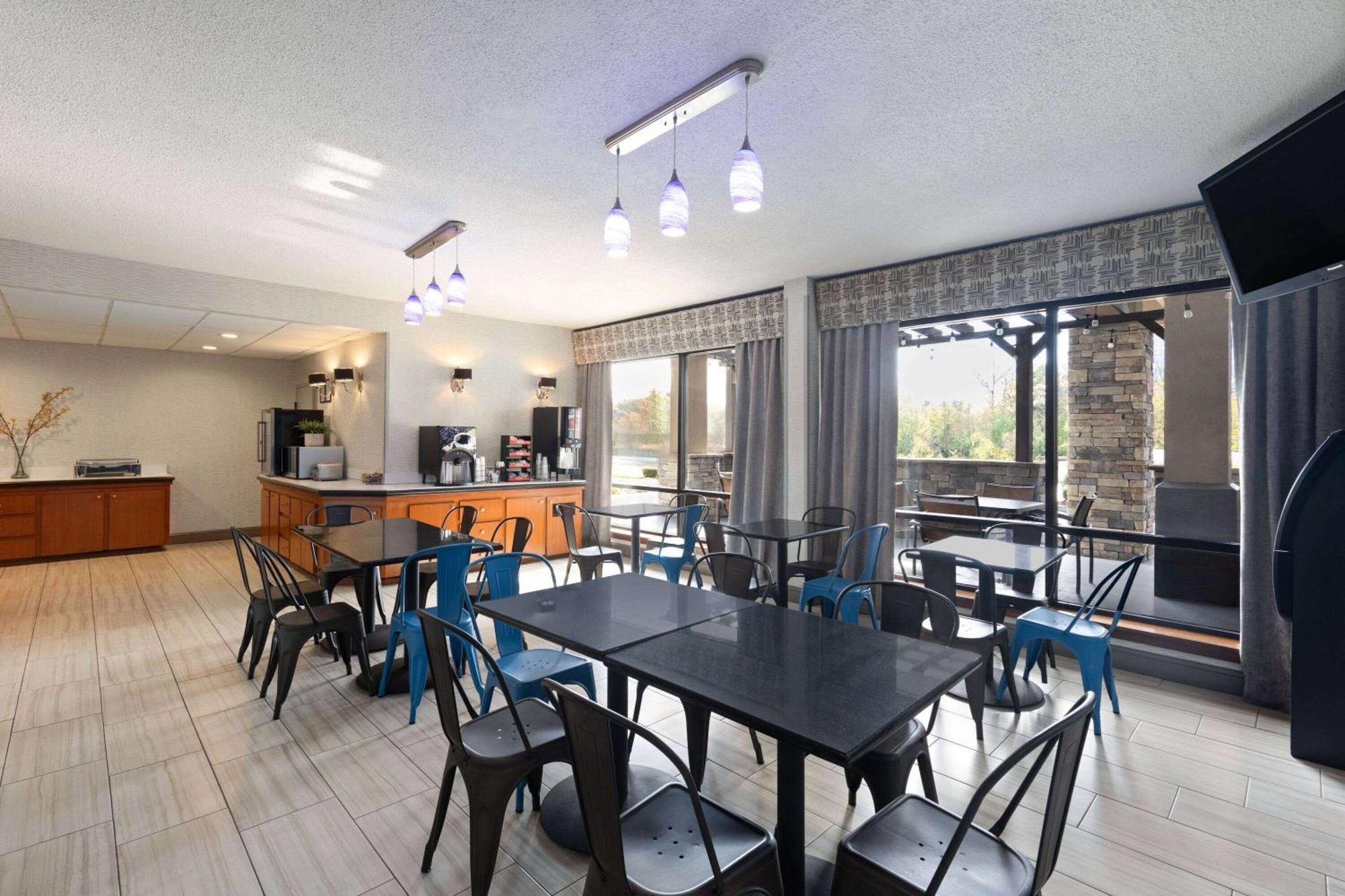 Baymont By Wyndham Nashville Airport Exteriör bild